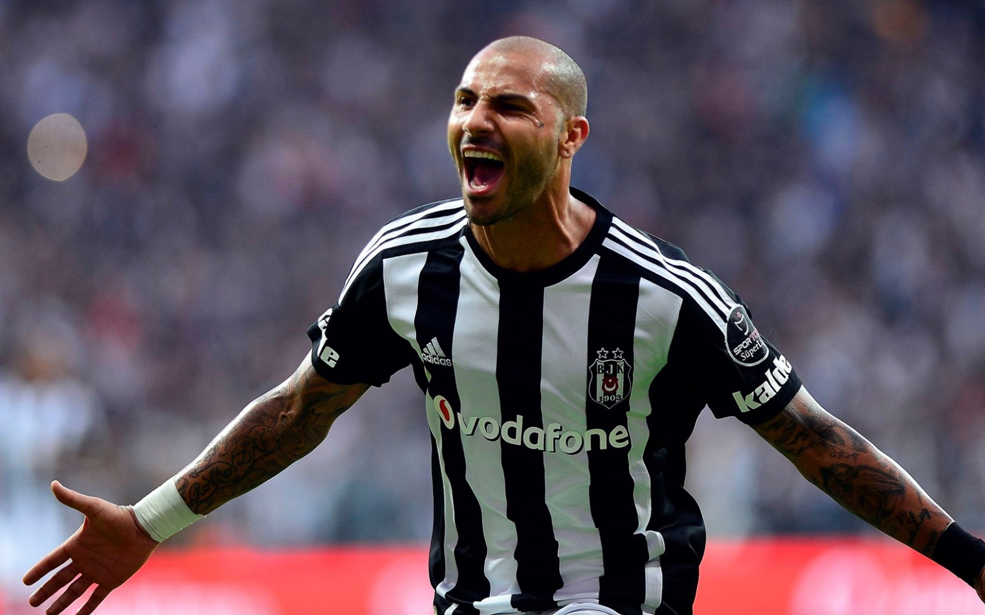 Download Beşiktaş J.K. Soccer Ricardo Quaresma Sports HD Wallpaper