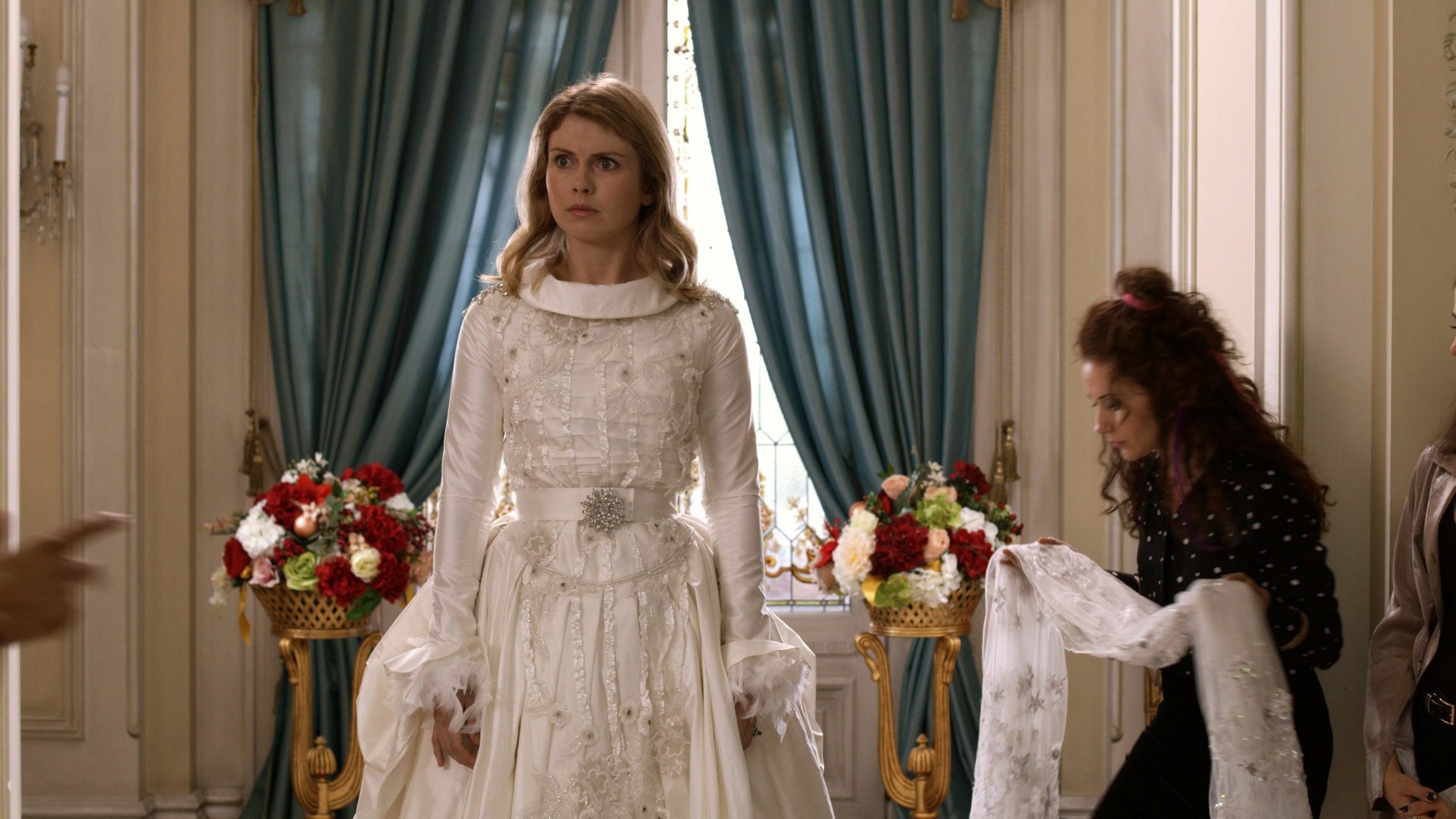 Download Rose McIver Movie A Christmas Prince: The Royal Wedding 4k Ultra HD Wallpaper