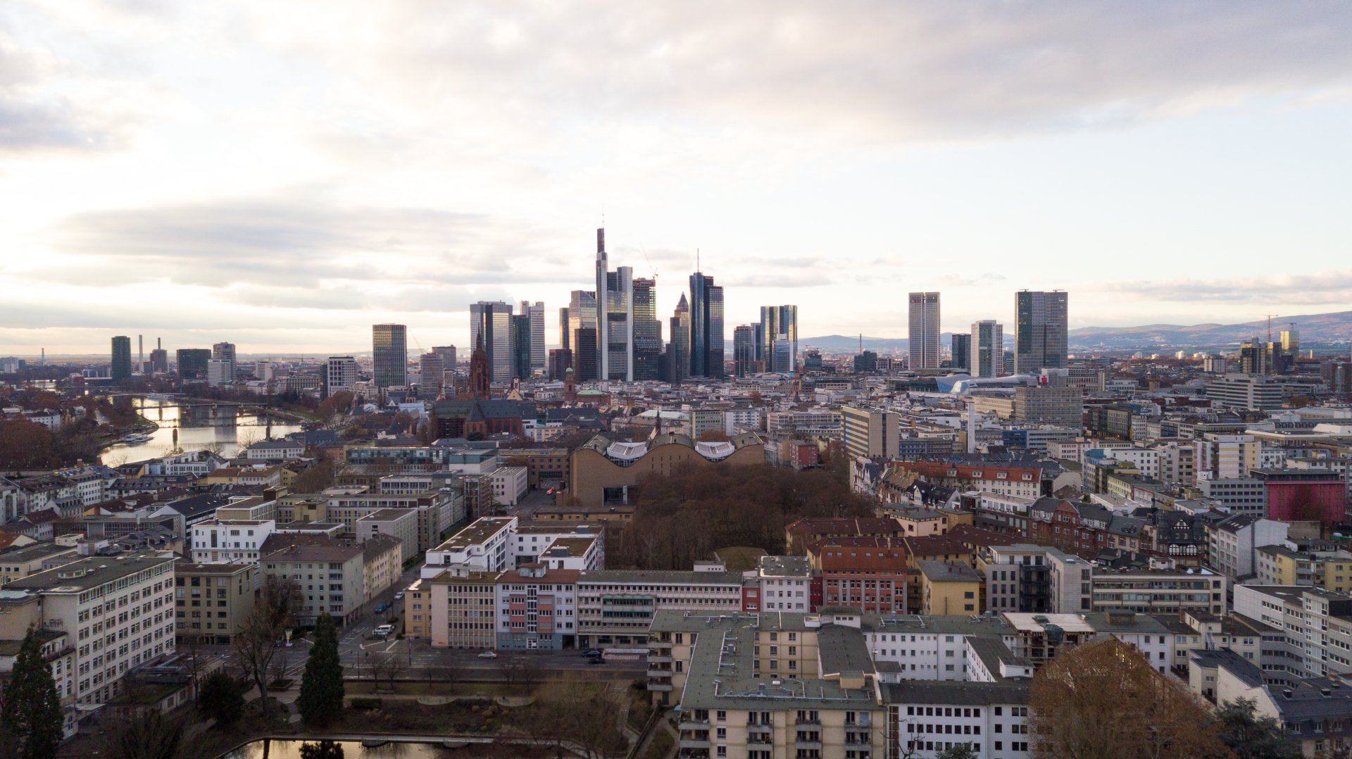 Download Man Made Frankfurt 4k Ultra HD Wallpaper