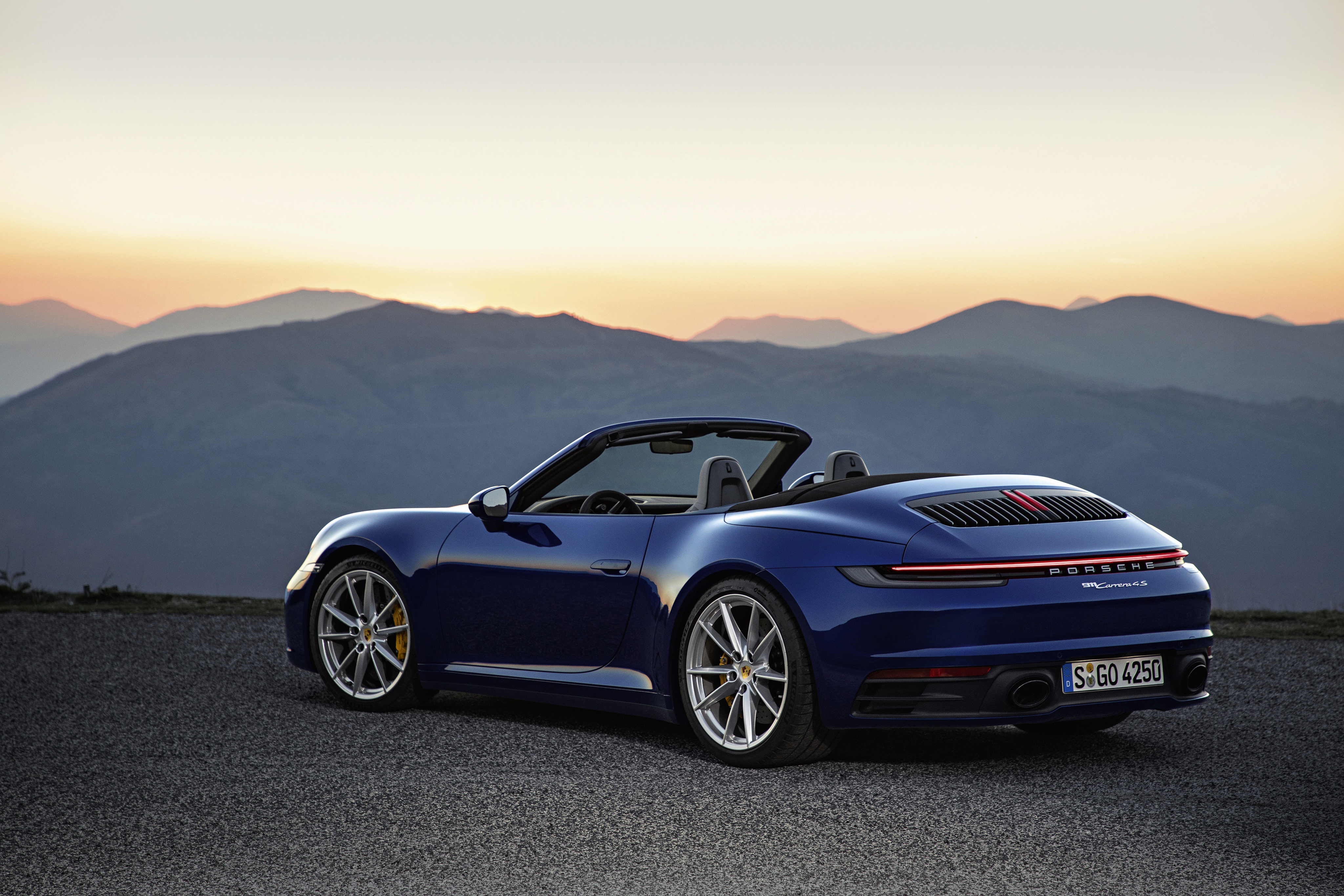 Vehicles Porsche 911 Carrera HD Wallpaper | Background Image