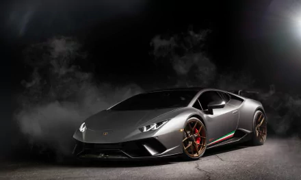 Silver Lamborghini Huracan Performante supercar with Italian flag accents displayed as an HD PC desktop wallpaper and background.