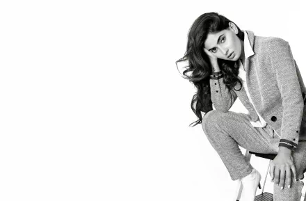 long hair Black & White Indian actress Celebrity Karishma Sharma HD Desktop Wallpaper | Background Image