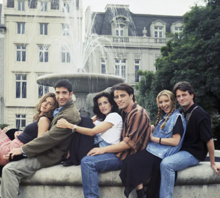 Chandler Bing Matthew Perry Ross Geller David Schwimmer Monica Geller Courteney Cox Joey Tribbiani Matt LeBlanc Phoebe Buffay Lisa Kudrow Rachel Green Jennifer Aniston Friends (TV Show) TV Show HD Desktop Wallpaper | Background Image